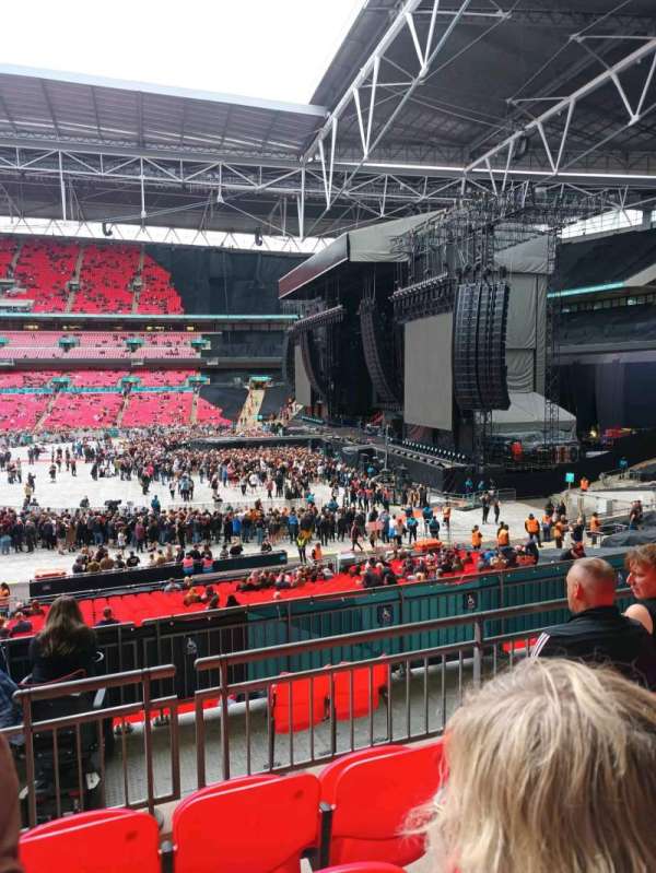 Wembley Stadium, section: 142, row: 34, seat: 241