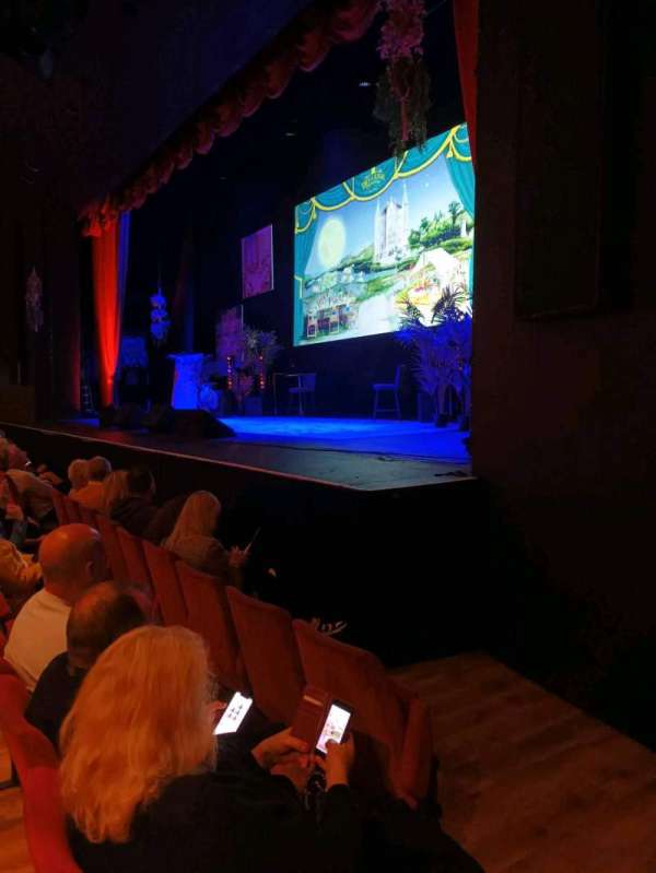Cliffs Pavilion, section: stalls, row: B, seat: 1