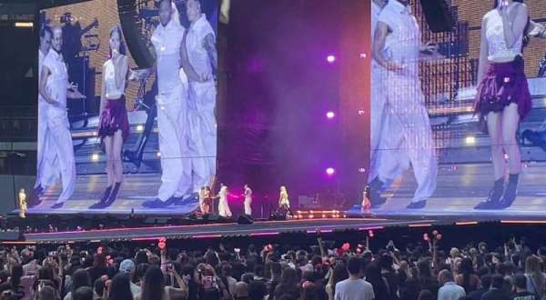 Stade de France, section: G8, row: 4, seat: 22