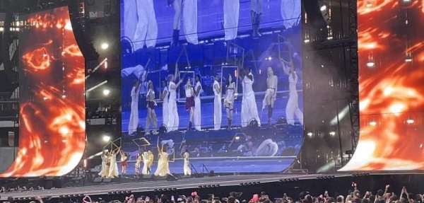 Stade de France, section: G8, row: 4, seat: 22