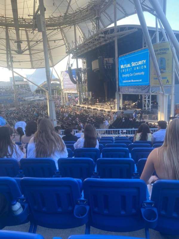 Hartford Healthcare Amphitheatre, section: 301, row: III, seat: 10