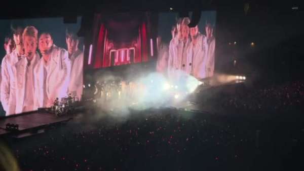 Citi Field, section: 332, row: 2, seat: 5
