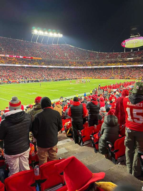 Arrowhead Stadium, section: 124, row: 20, seat: 2