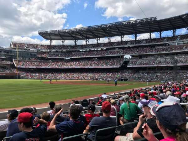 Truist Park, section: 40, row: 10, seat: 5
