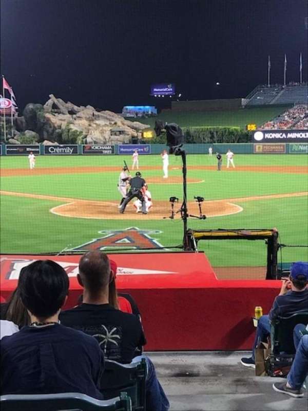 Angel Stadium, section: 118, row: K, seat: 8