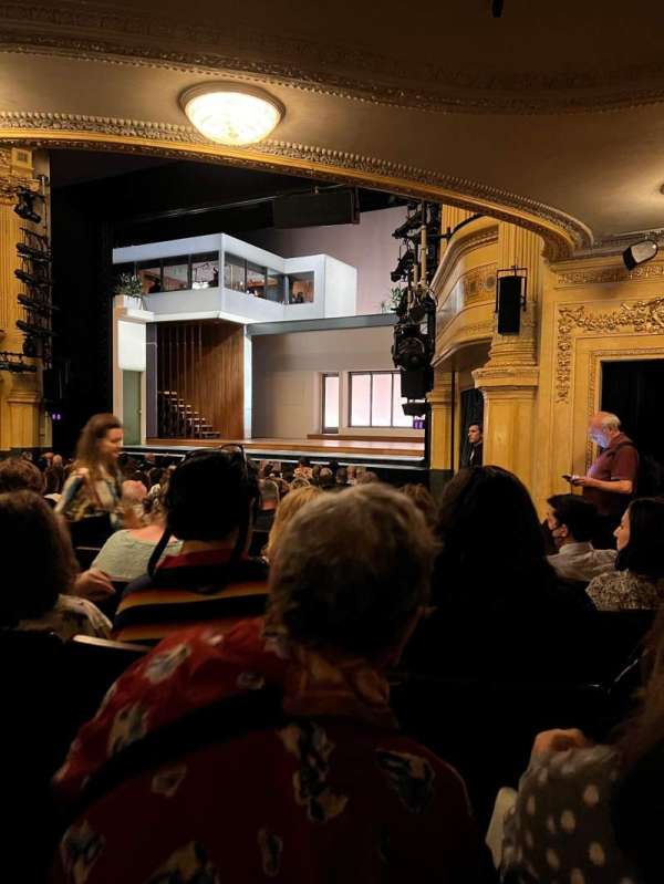 Hudson Theatre, section: Orchestra R, row: Q, seat: 14