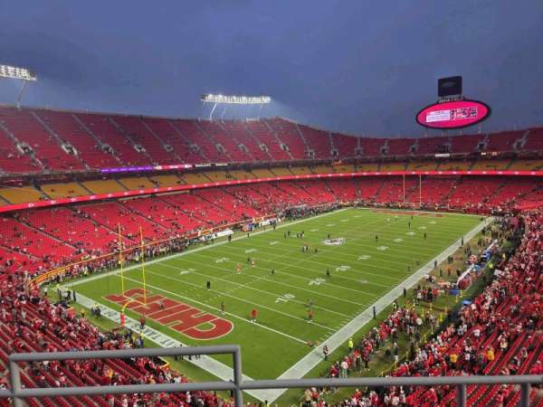 Arrowhead Stadium, section: 331, row: 3, seat: 18