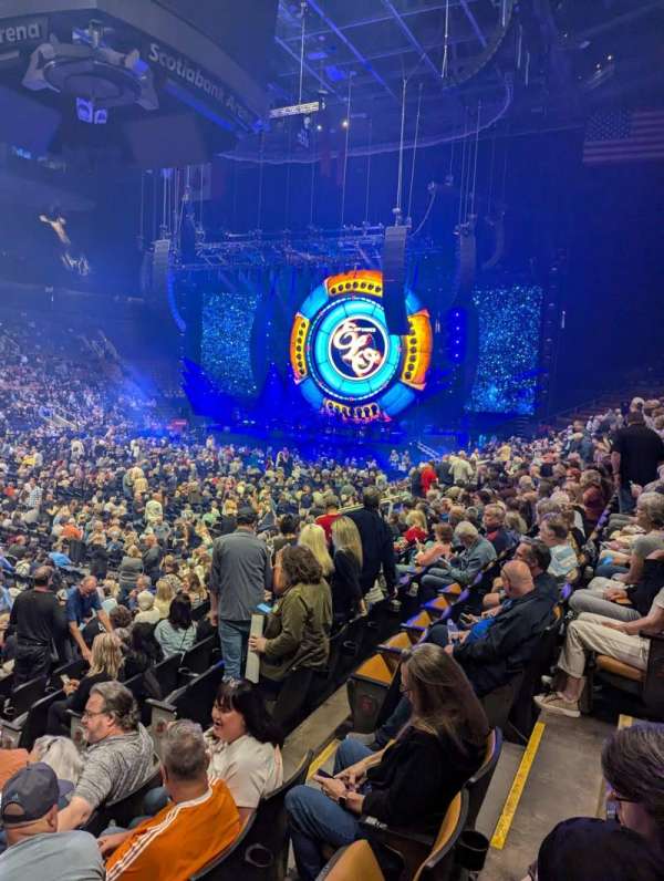Scotiabank Arena, section: 121, row: 14, seat: 7