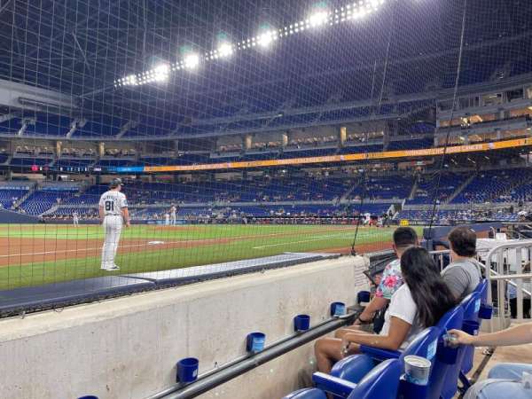 LoanDepot Park, section: FL9, row: BB, seat: 8