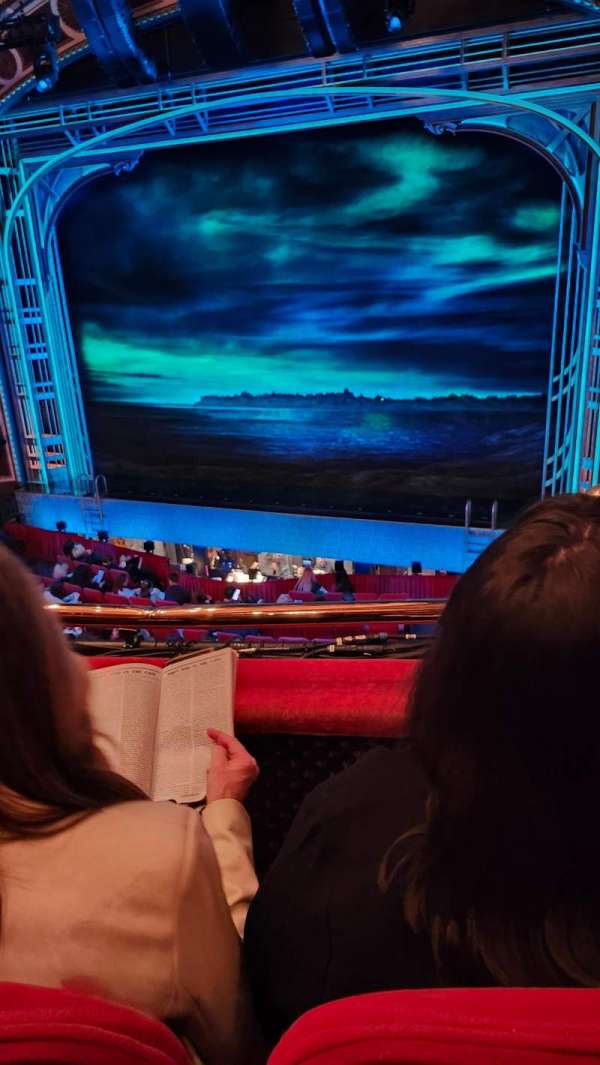 Broadway Theatre - 53rd Street, section: Front Mezzanine RC, row: B, seat: 123