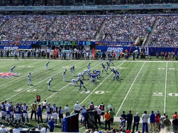 MetLife Stadium, section: 111A, row: 30, seat: 10