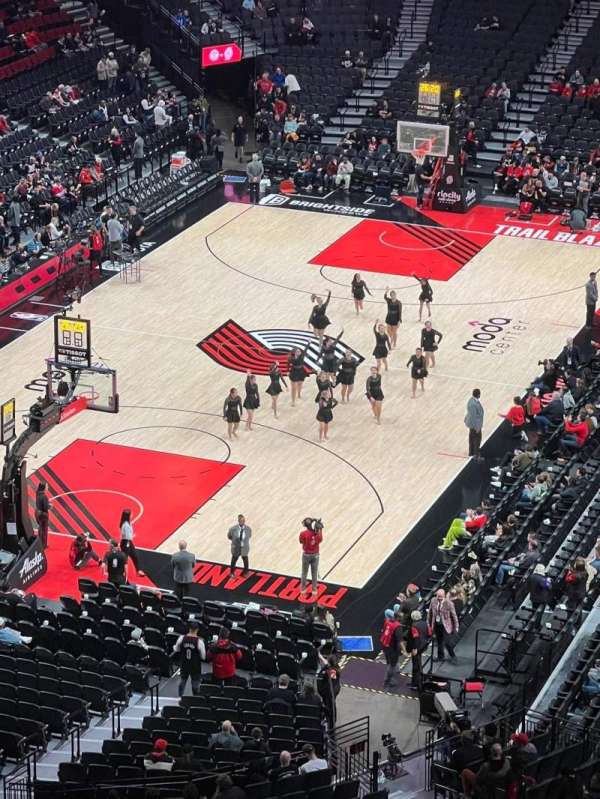 Moda Center, section: 324, row: L, seat: 19