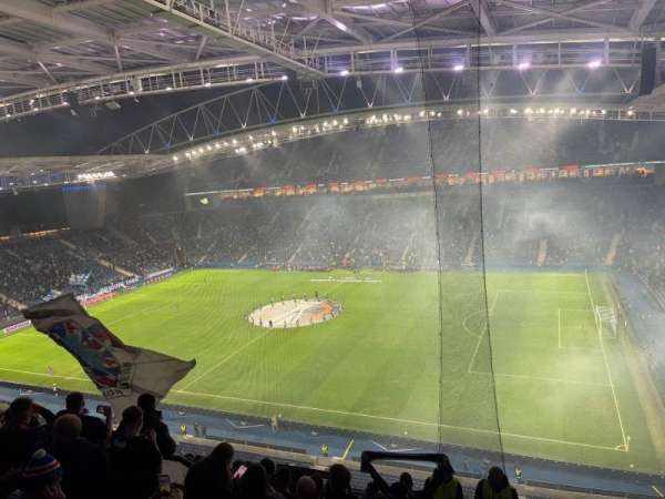 Estádio do Dragão, section: 19, row: 18
