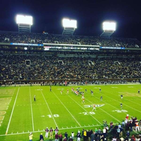 Bobby Dodd Stadium, section: 228, row: 1, seat: 28