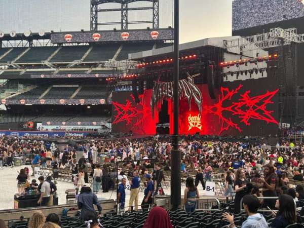 Citi Field, section: 109, row: 11, seat: 10