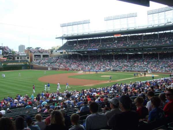 Wrigley Field, section: 207, row: 8, seat: 2