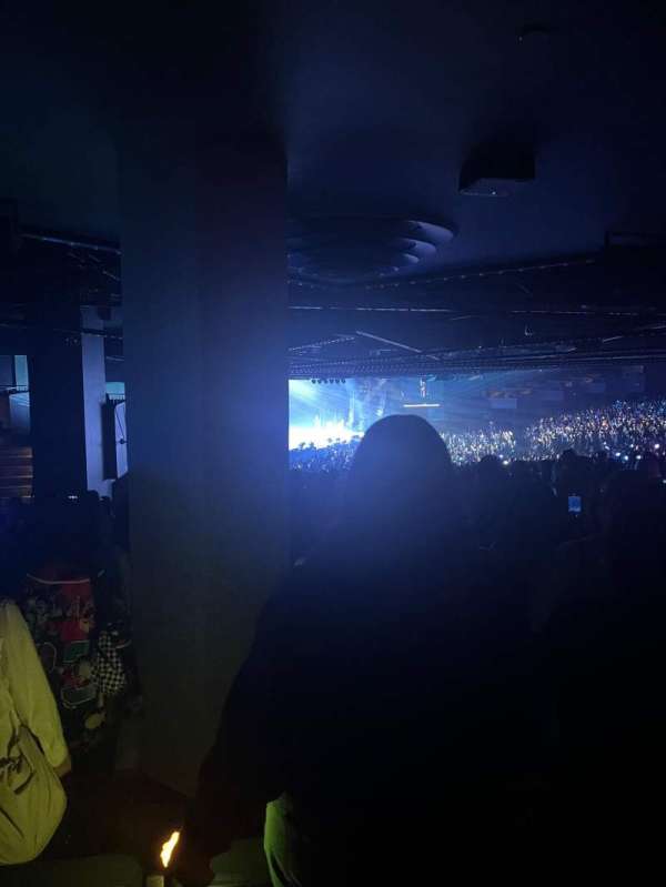 The Theater at Madison Square Garden, section: 305, row: M, seat: 5