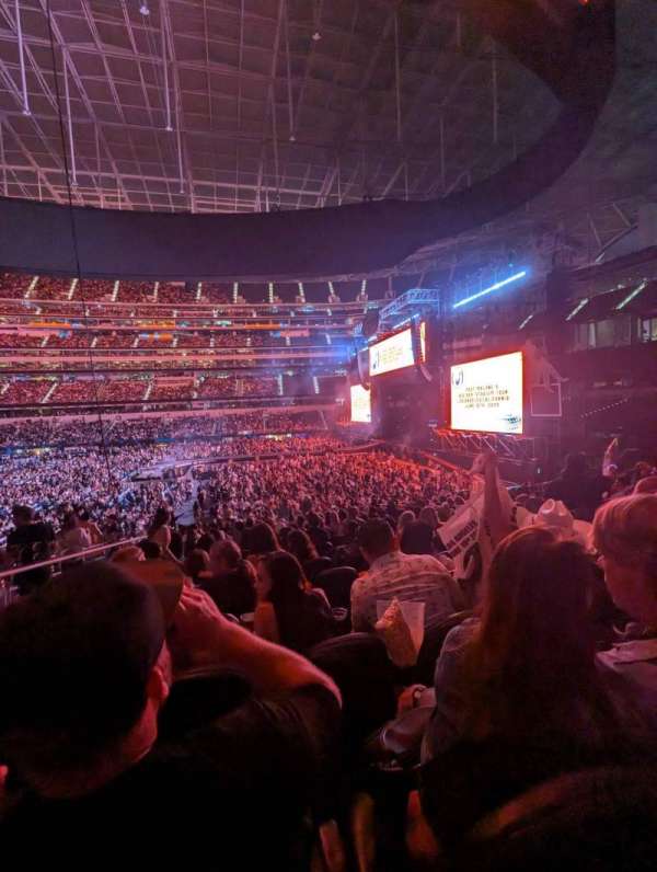 SoFi Stadium, section: C133, row: 19, seat: 18