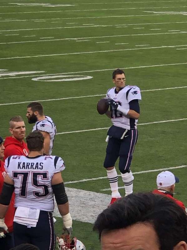 MetLife Stadium, section: 135, row: 6, seat: 27