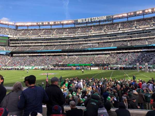 MetLife Stadium, section: 135, row: 6, seat: 27