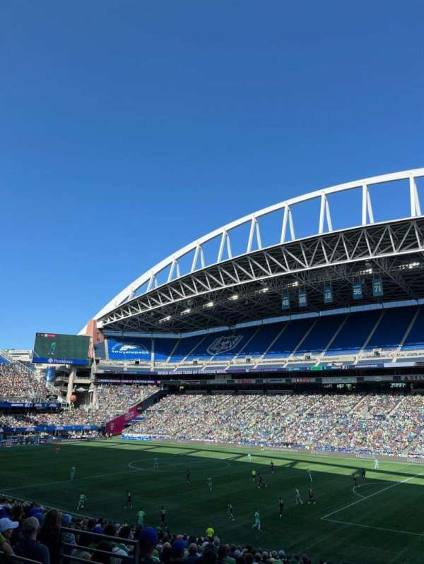 Lumen Field, section: 204, row: D