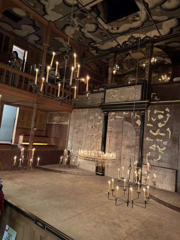 Sam Wanamaker Playhouse at Shakespeare's Globe, section: Lower Gallery, row: A, seat: 6