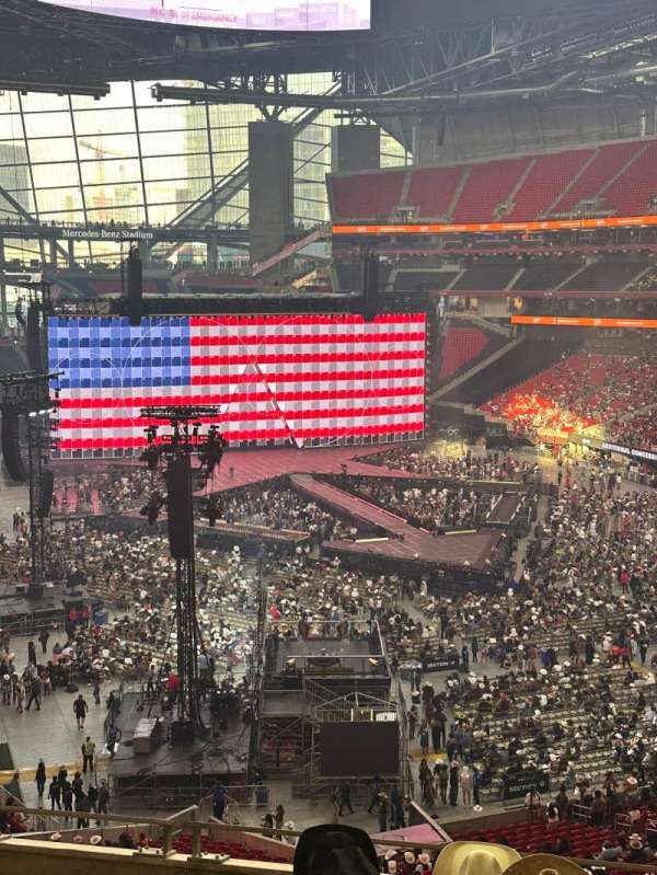 Mercedes-Benz Stadium, section: 227, row: 6, seat: 17