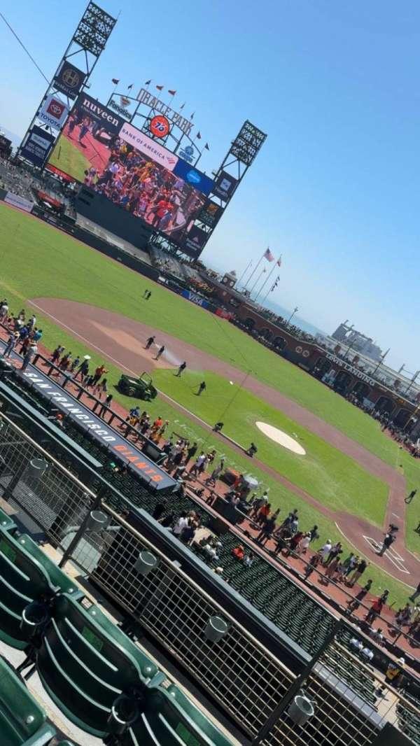 Oracle Park, section: 221, row: D, seat: 1