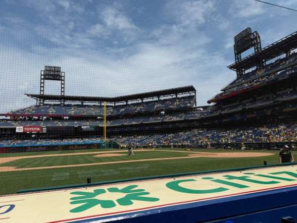 Citizens Bank Park, section: 130, row: 3, seat: 16