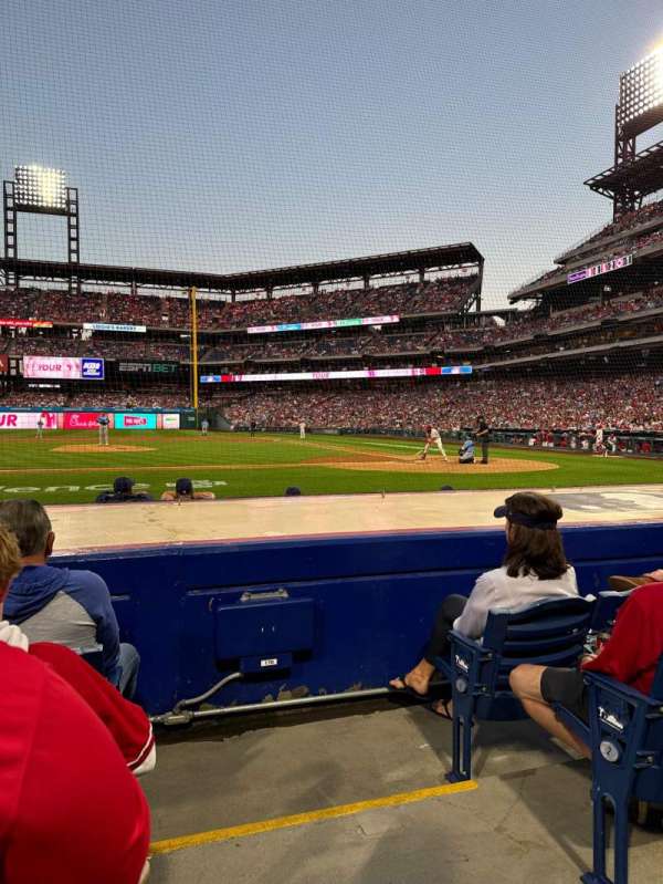 Citizens Bank Park, section: 130, row: 2, seat: 7