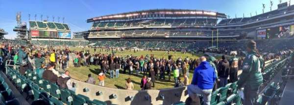 Lincoln Financial Field, section: 104, row: 4, seat: 8