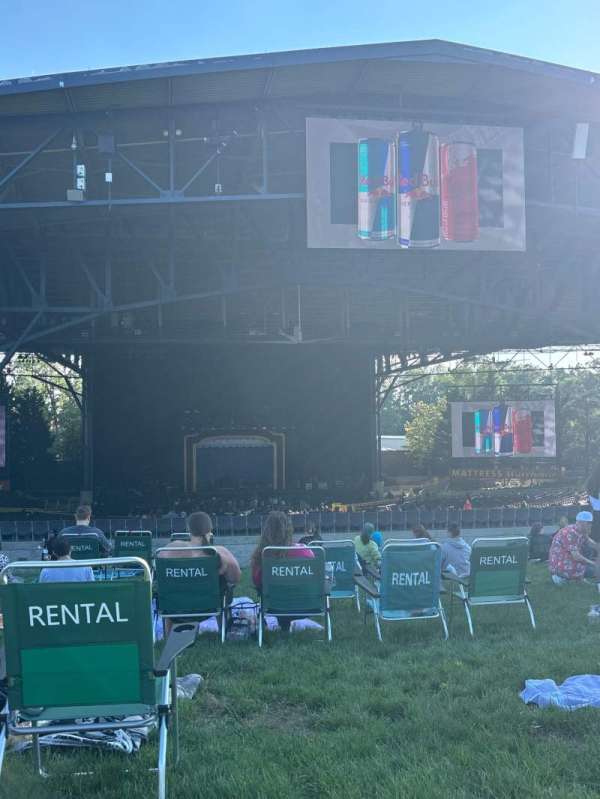Jiffy Lube Live, section: Lawn