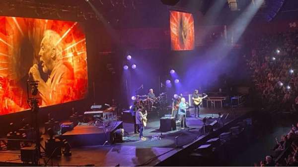 Mohegan Sun Arena, section: 25, row: Q, seat: 17 & 18