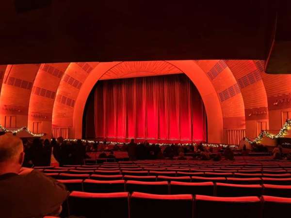 Radio City Music Hall, section: Orchestra 2, row: T, seat: 204