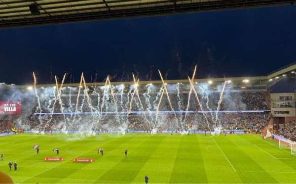 Villa Park, section: B2, row: 32, seat: 80