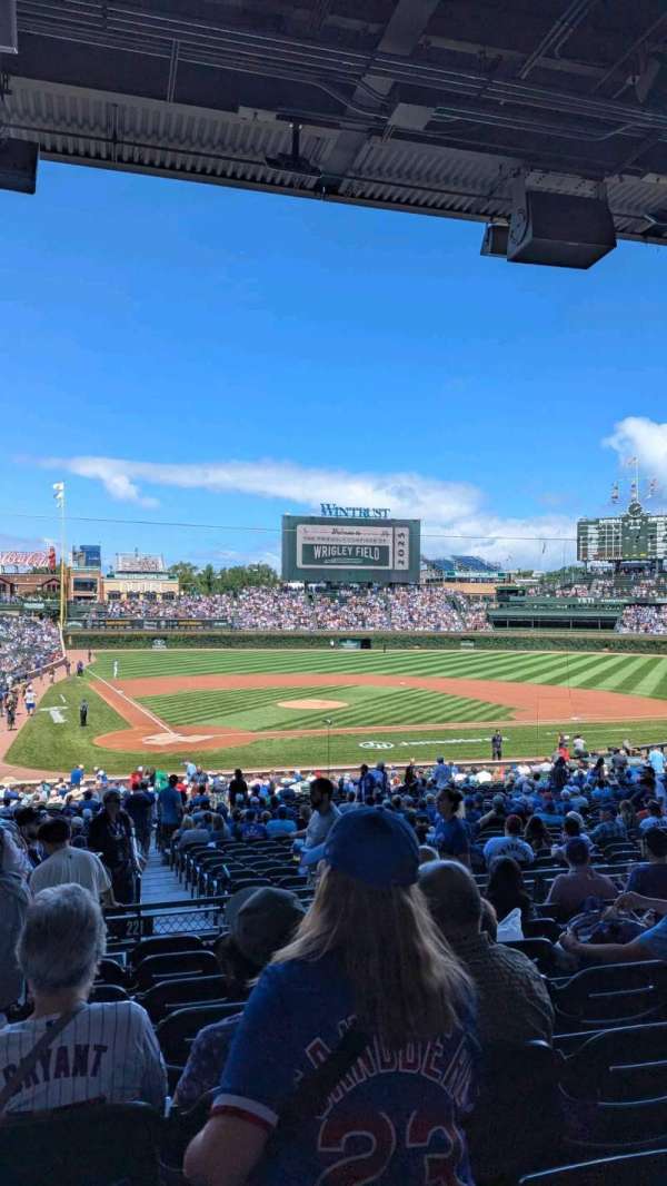 Wrigley Field, section: 221, row: 8, seat: 1