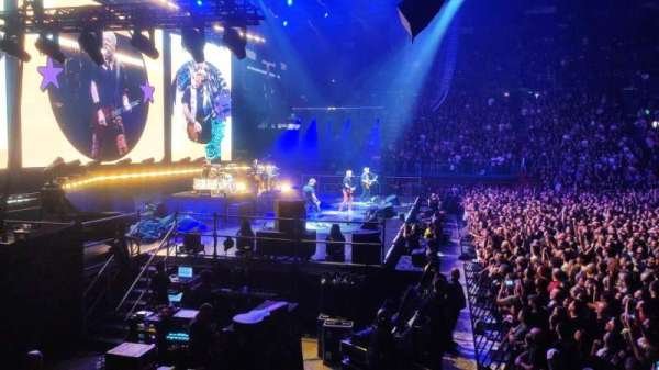 Unipol Forum, section: B, row: 2, seat: 12