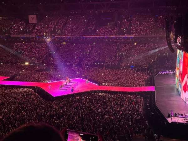 Paris La Défense Arena, section: 420, row: 48, seat: 11