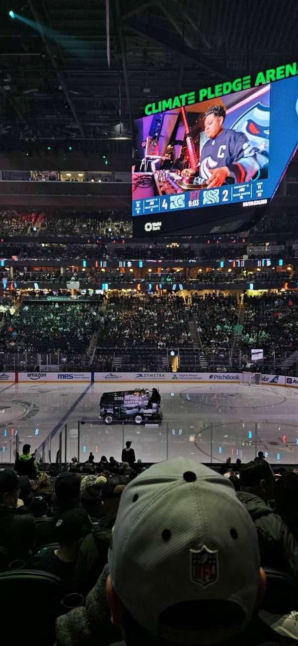 Climate Pledge Arena, section: 26, row: V, seat: 10