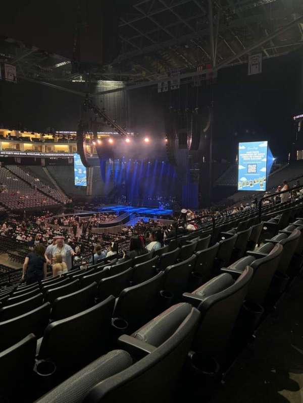Golden 1 Center, section: 109, row: R, seat: 10
