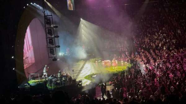 Toyota Center, section: 122, row: 23, seat: 5