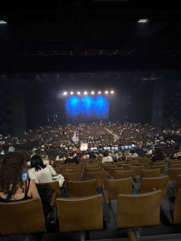Grande Seine, section: E, row: 21, seat: 9