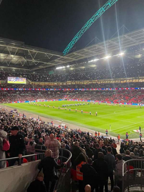 Wembley Stadium, section: 117, row: 38, seat: 158