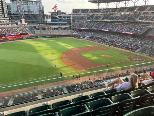 Truist Park, section: 337, row: 4, seat: 13