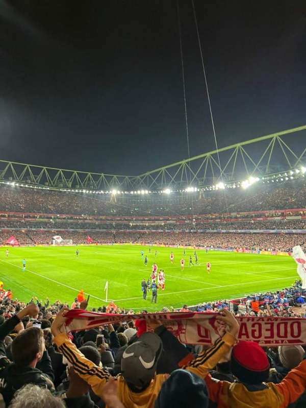 Emirates Stadium, section: 27, row: 23, seat: 857