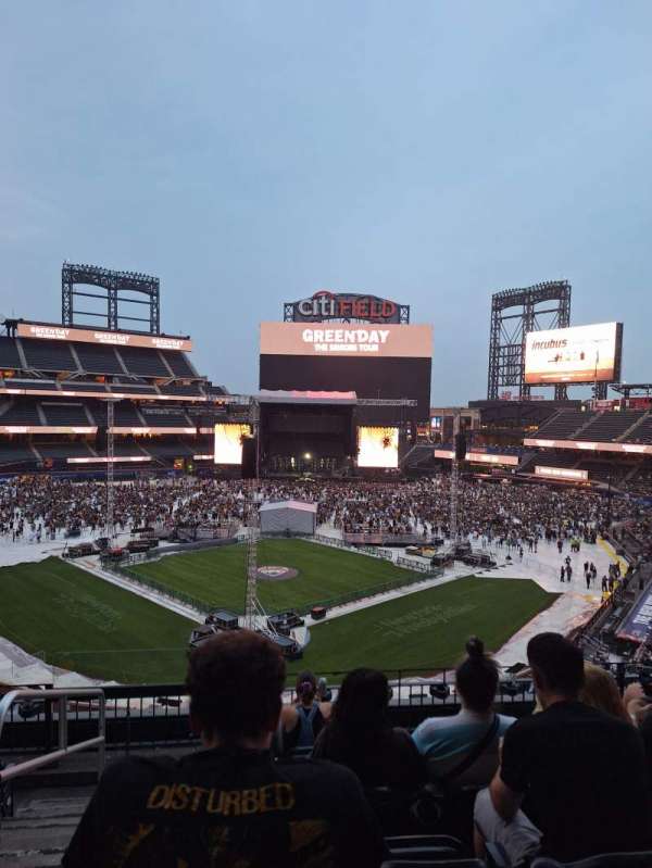 Citi Field, section: 318, row: 6, seat: 1