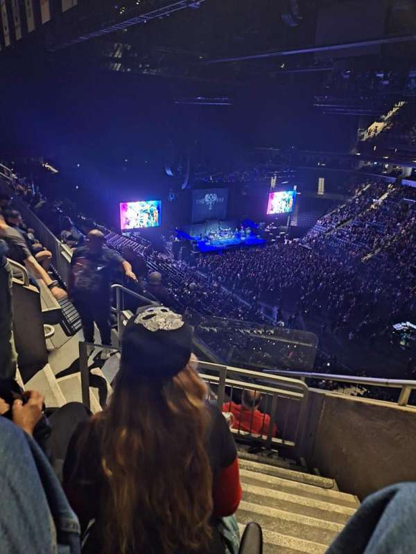 Barclays Center, section: 221, row: 6, seat: 1