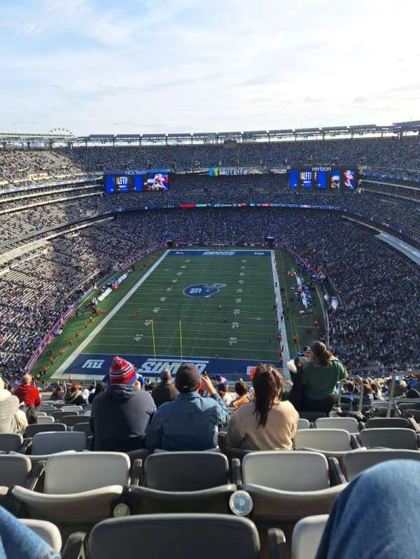 MetLife Stadium, section: 350, row: 23, seat: 5