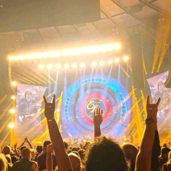 Madison Square Garden, section: Floor F, row: 4, seat: 13