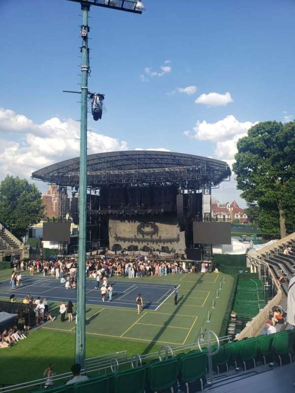 Forest Hills Stadium, section: 401, row: M, seat: 17